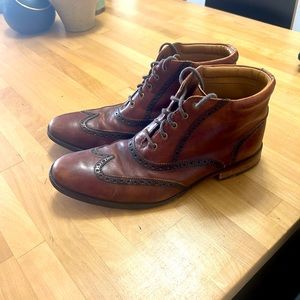 Cole Haan Wingtip Boots (size 10)